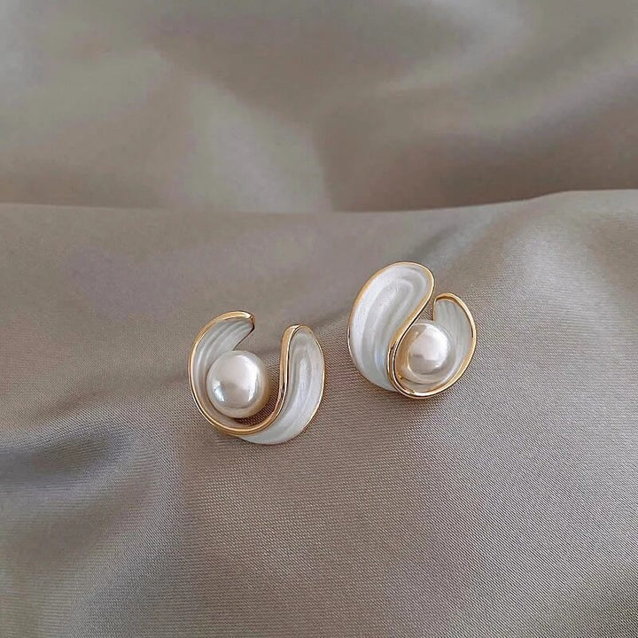 Orecchini di Lusso in Opale Bianco con Perle in Oro
